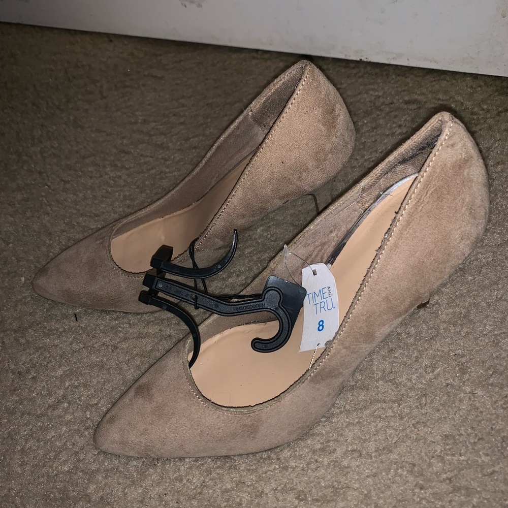 Size 8 Nude Women’s Shoes